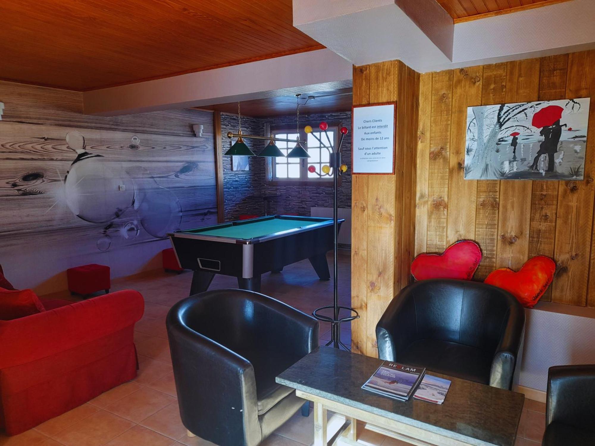 Le Catalan - Hotel Et Appartements Mont-Louis Εξωτερικό φωτογραφία