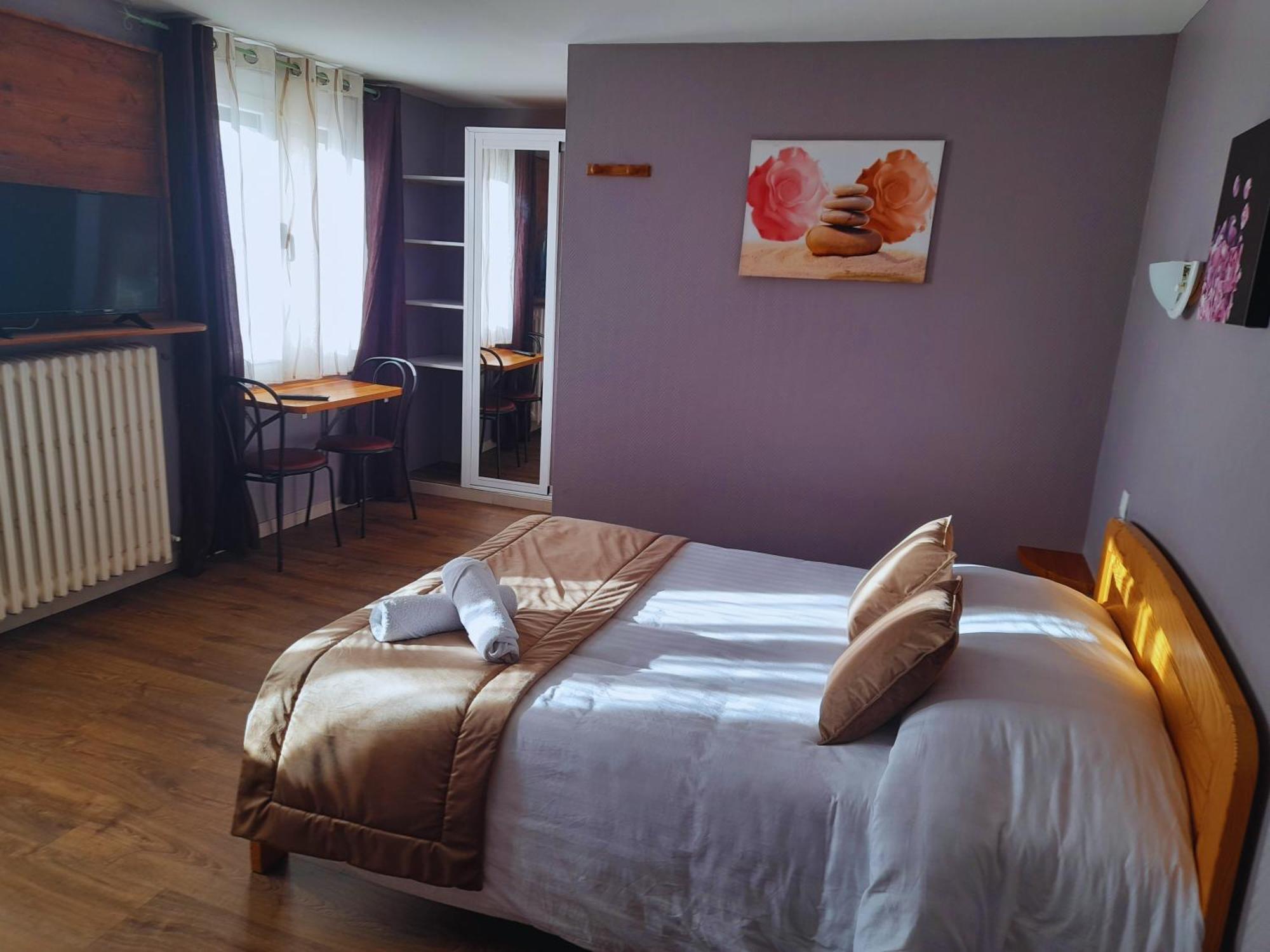 Le Catalan - Hotel Et Appartements Mont-Louis Εξωτερικό φωτογραφία