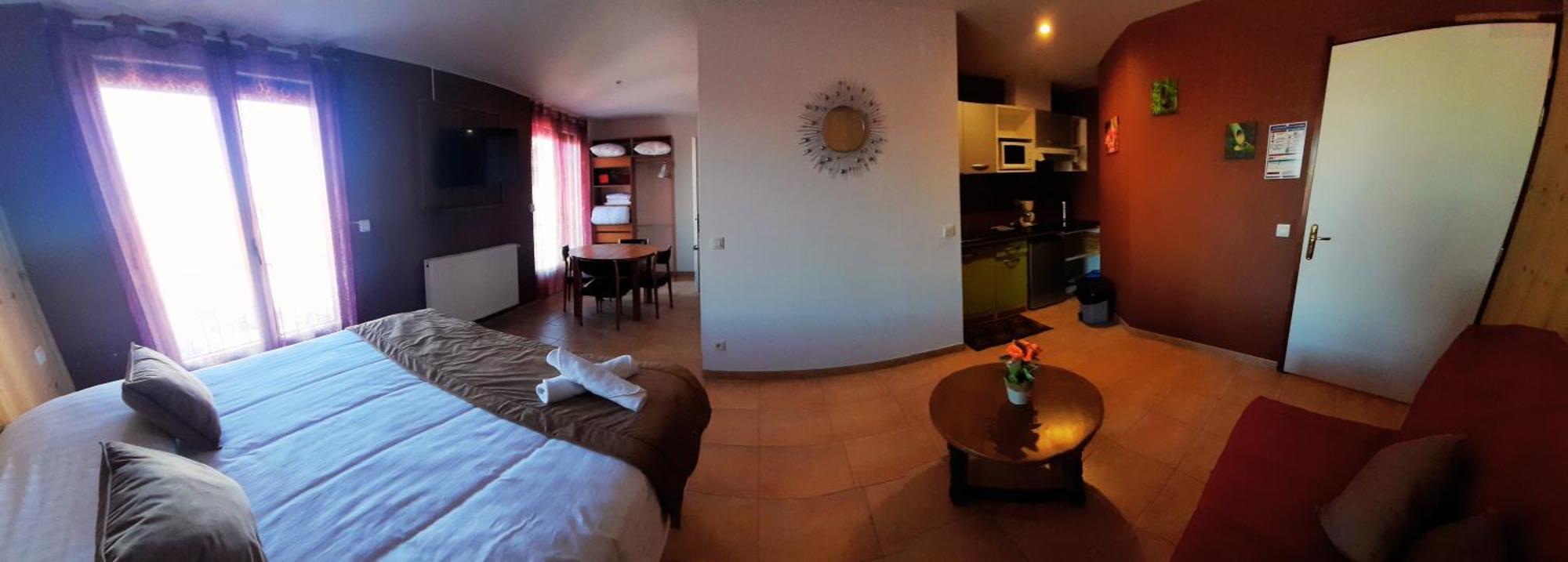 Le Catalan - Hotel Et Appartements Mont-Louis Εξωτερικό φωτογραφία